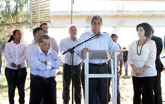 Governo retoma contorno ferrovi&aacute;rio e quer obra conclu&iacute;da at&eacute; o fim do ano