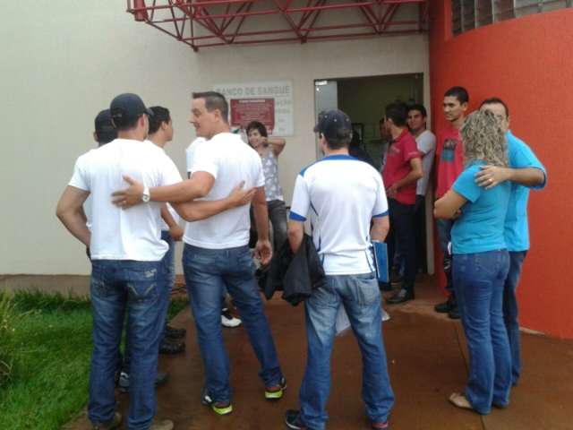 Apesar de mau tempo, remanescentes da PM lotam Santa Casa para doar sangue