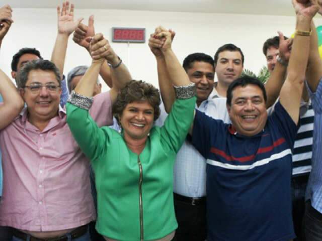  Em Corumb&aacute;, PMDB define Solange em &quot;chapa pura&quot; e apoio de dez partidos