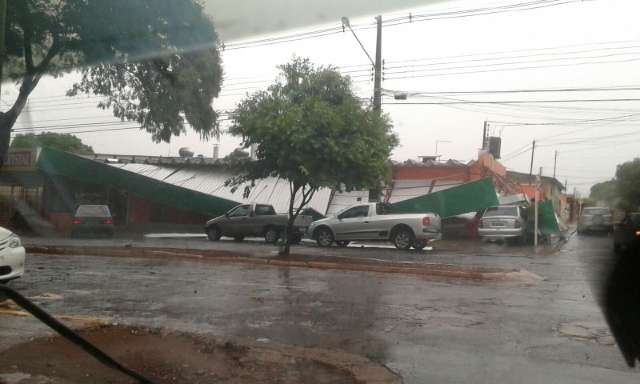 Chuva causa estragos e volume j&aacute; &eacute; 111% maior que registrado no ano passado