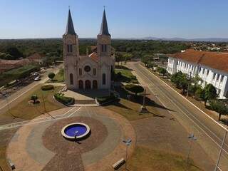 Igreja matriz localizada no Centro da cidade. (Foto: Prefeitura)