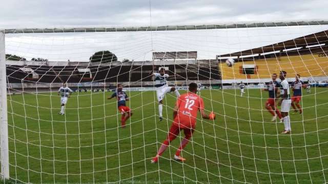 Novoper&aacute;rio vence o Sete de Dourados e larga na frente na semifinal