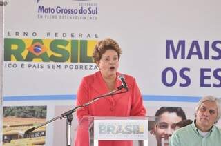 Presidente Dilma disse em Campo Grande que tem muita confiança que o Brasil vai continuar crescendo esse ano (Foto: João Garrigó)