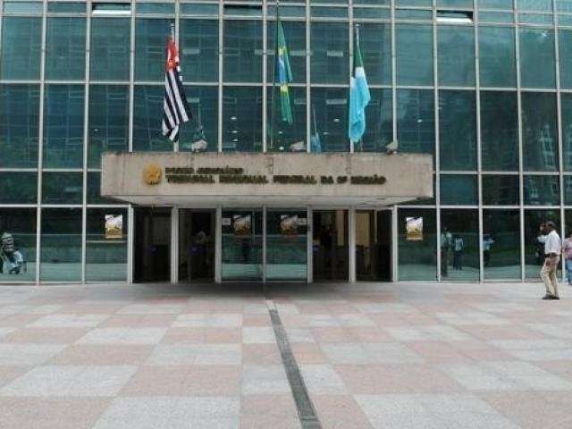 Tribunal libera filha de Amorim e anula multa de R$ 70 mil &agrave; mulher de Giroto