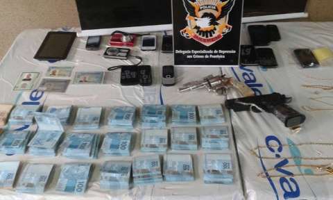 Fugitivo de SP é preso após liderar roubo de joias avaliadas em R$ 100 mil