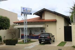 Instituição possui duas unidades em Campo Grande para atender alunos até a terceira idade (Foto: Cleber Gellio)