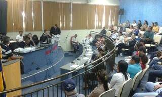 Juri de ex-vereador lotou a Câmara Municipal da cidade. (Foto: Mauro Marques/FM Vitória) 