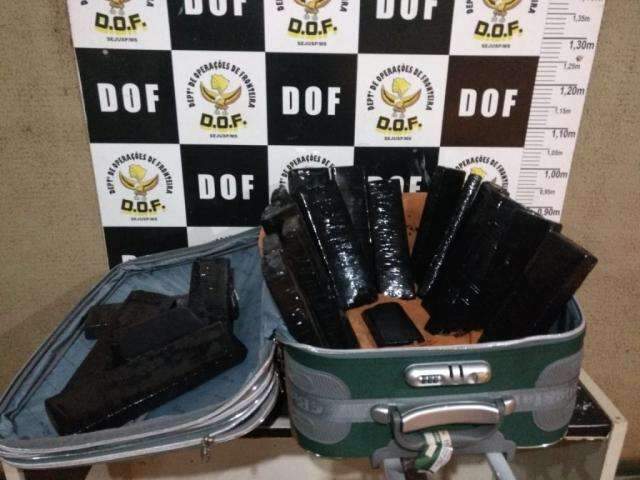 Jovem de 18 anos &eacute; preso em &ocirc;nibus com droga que entregaria em SP 