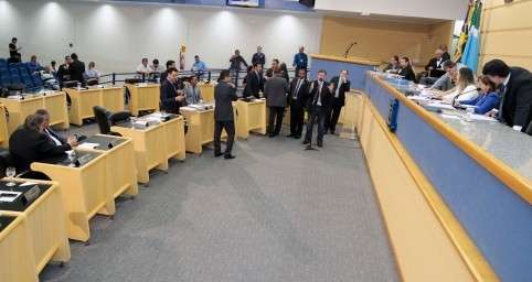 Vereadores convocam secret&aacute;rios por falta de resposta de Bernal &agrave; C&acirc;mara