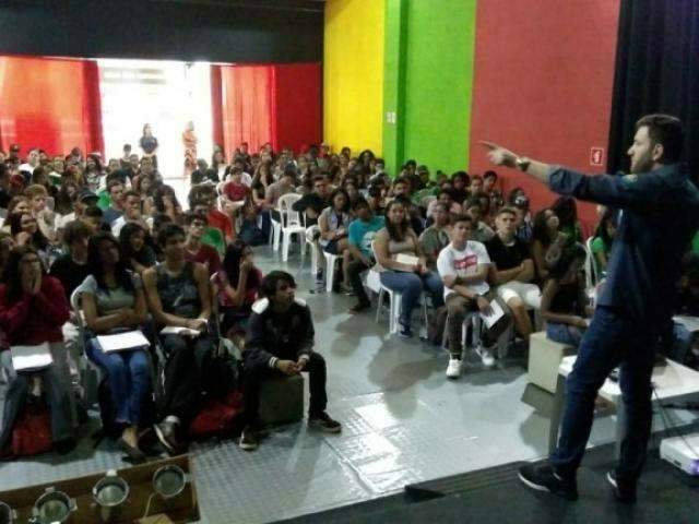 Curso gratuito de vendas &eacute; oportunidade para quem busca qualifica&ccedil;&atilde;o 