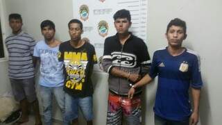 Theodoro de Freitas, 18, Rodnan Rossi, 19, Edson de Melo, Vitor Hugo Gomes e Gabriel Nolasco foram presos na terça-feira (Foto: Divulgação)