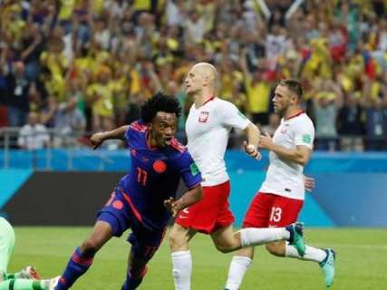 Colômbia se recupera de derrota e desclassifica Polônia ao vencer por 3 a 0 