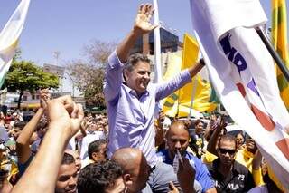 Dois novos institutos mostram Dilma l&iacute;der e A&eacute;cio &agrave; frente de Marina 