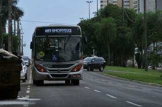 Ônibus mais antigos serão substituídos por novos. (Foto: Alcides Neto /Arquivo)