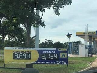 Procon flagra irregularidades em anúncios de preços de 2 postos da Capital Procon flagra irregularidades em anúncios de preços de 2 postos da Capital