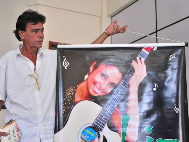  Pol&iacute;cia quer ouvir fam&iacute;lia da cantora Liz em Marcel&acirc;ndia, por carta precat&oacute;ria
