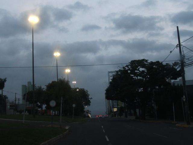 Quarta-feira amanhece fria, garoando e instituto alerta para chuva forte -  Meio Ambiente - Campo Grande News