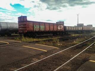 Mais de 200 funcionários foram demitidos em Mato Grosso do Sul e ferrovia está abandonada. (Foto: Priscilla Peres/ Arquivo)