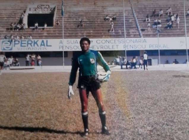 Aos 59 anos, morre Neneca, ex-goleiro do Oper&aacute;rio e Comercial 