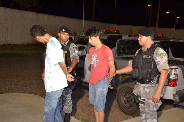 Apreendido no Paraguai adolescente que participou de ataque a pelot&atilde;o da PM