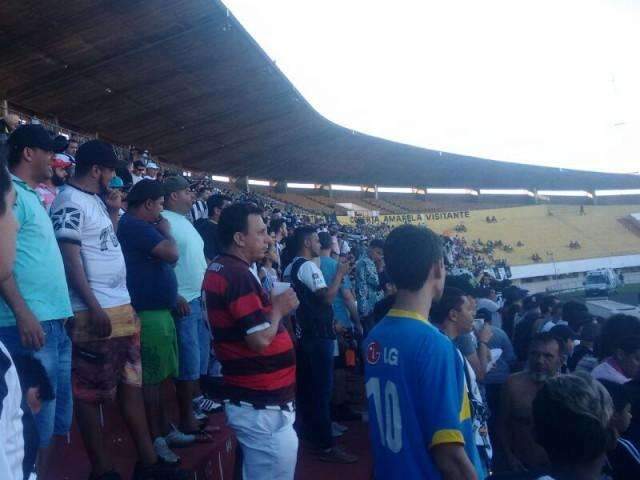 Primeiro tempo tem 4 gols e Corumbaense sai na frente pela vaga na final
