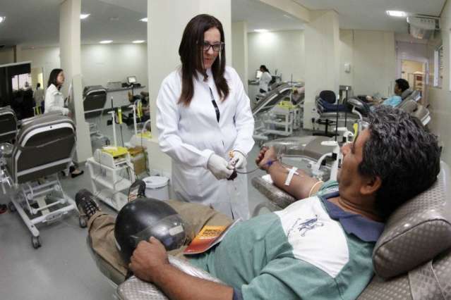 Epidemia de dengue prejudica estoque de sangue e obriga ado&ccedil;&atilde;o de quarentena