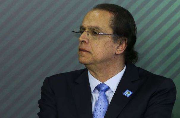 Ministro suspende por 90 dias procedimentos sobre registro sindical