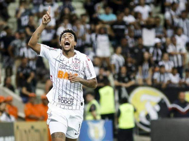 Corinthians faz 1 a 0 no Cear&aacute; e garante vaga na Libertadores