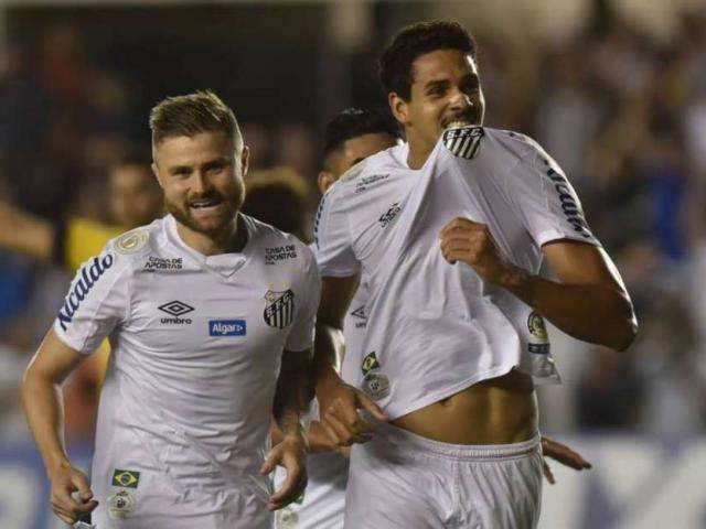 Santos vence Chape e se isola no segundo lugar do Campeonato Brasileiro