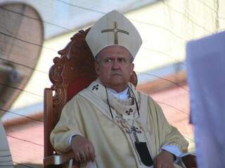 Arcebispo de Campo Grande, Dom Dimas celebrou missa na Capital. (Foto: Marcos Ermínio)
