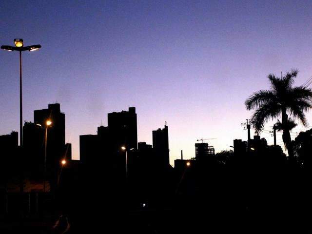 Dia come&ccedil;a com alerta de baixa umidade do ar em 29 cidades de MS