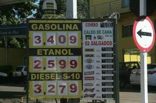 Em Campo Grande o litro da gasolina ficou R$ 0,70 mais caro. (Foto: Marcos Ermínio)