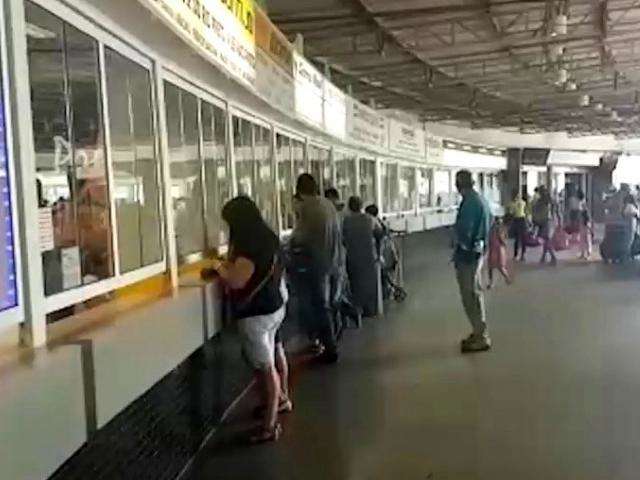Chegadas e partidas: na rodovi&aacute;ria, clima j&aacute; &eacute; de confraterniza&ccedil;&atilde;o de Natal