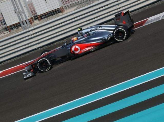 Hamilton fatura pole para o GP de Abu Dhabi; Massa &eacute; o 9&ordm;