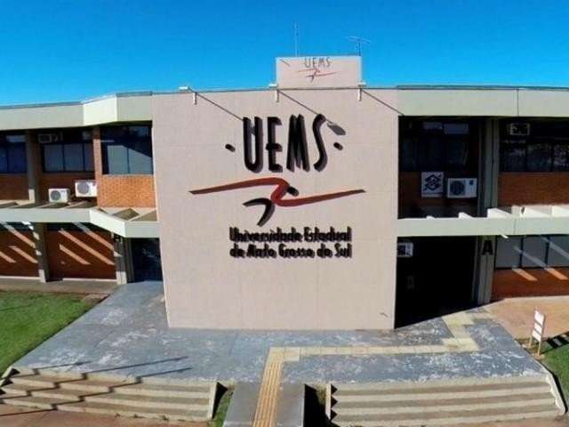 Universidade abre 211 vagas de processo seletivo interno em 22 cursos