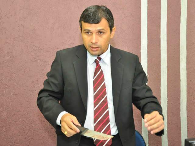  Sargento se apresenta &agrave; Pol&iacute;cia e diz que morador de rua queria &ldquo;sangr&aacute;-lo&rdquo;