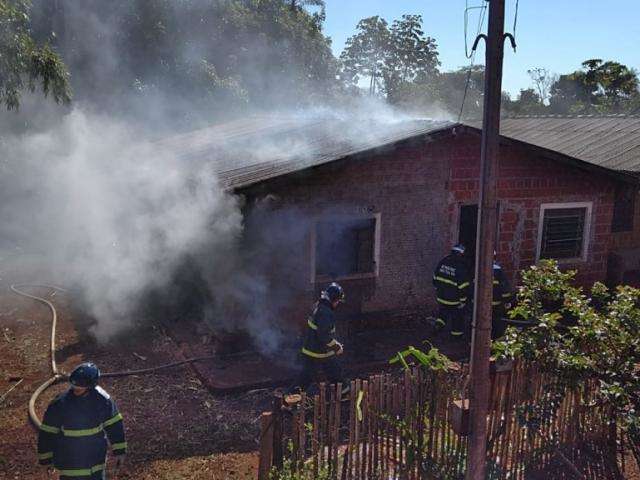 Idoso morre no hospital depois de ter casa incendiada no interior 