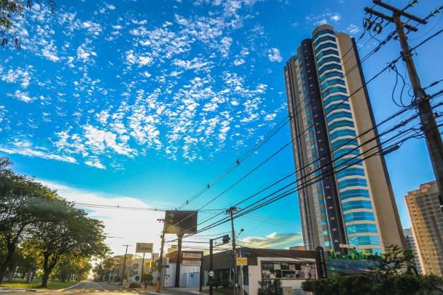 Sexta-feira ser&aacute; de calor, baixa umidade do ar e m&aacute;xima de 34&ordm;C em MS