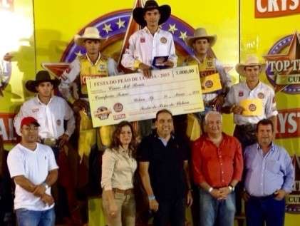  Pe&otilde;es de MS se destacam em rodeio no interior paulista