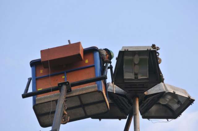 Tribunal de Contas manda suspender troca de l&acirc;mpadas que custaria 33 mi