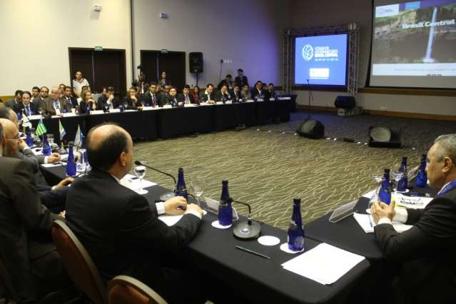 Na Capital, governadores discutem cons&oacute;rcio para investimentos no Centro-Oeste