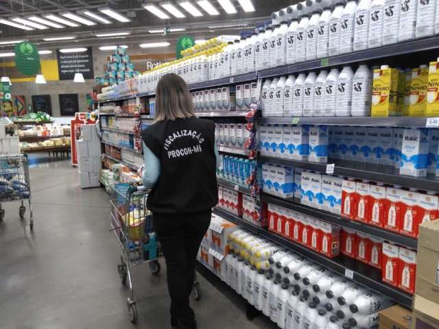 Procon acha 213 produtos vencidos no P&atilde;o de A&ccedil;&uacute;car de Campo Grande
