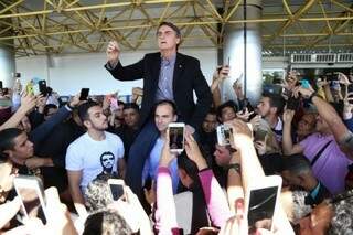Entre quem ama e odeia, Bolsonaro bateu qualquer outro assunto em Campo Grande