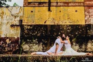 Casamento foi realizado após 4 anos de namoro (Foto: Thiago Coelho)