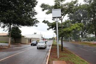 Radar na avenida Toros Puxian, também conhecida como Interlagos. (Foto: Paulo Francis)