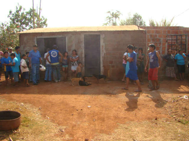  Homem de 38 anos &eacute; encontrado morto a pauladas, na aldeia Jaguapiru 