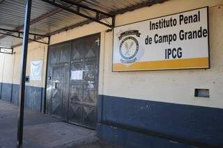 Fachada do IPCG, no complexo penal de Campo Grande. (Foto: Arquivo/Campo Grande News)