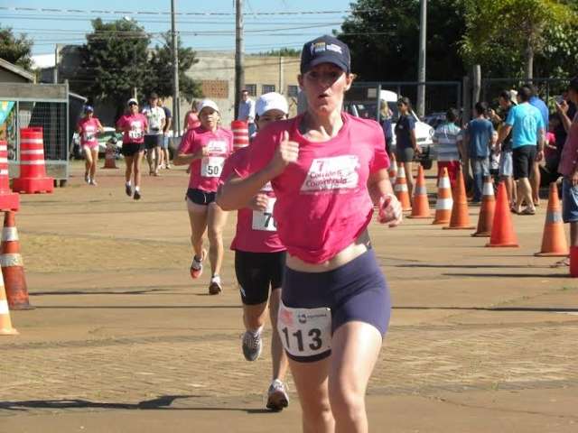 Corrida Feminina re&uacute;ne 350 participantes na Capital