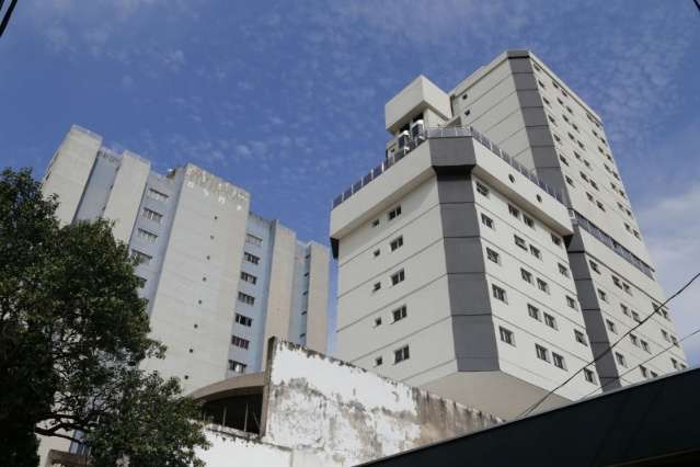 El Kadri compra pr&eacute;dio abandonado e p&otilde;e fim a transtornos em bairro
