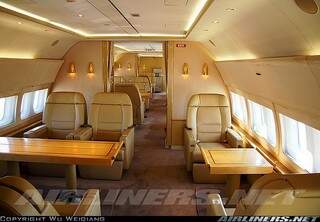 Aeronave tem poltronas maiores e transporta menor número de passageiros. (Foto: Airliners)